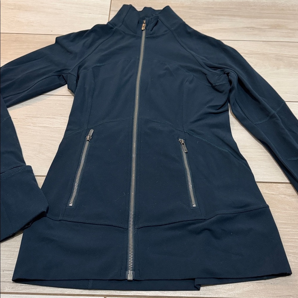Lululemon Navy Blue Full Zip Up Athletic Jacket for Running Work Outs or Leisure - Picture 2 of 10